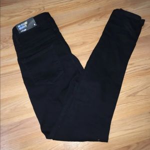 NWT Black High-Waisted Skinny Jeans